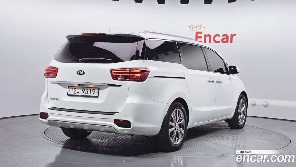 Kia Canival 2019