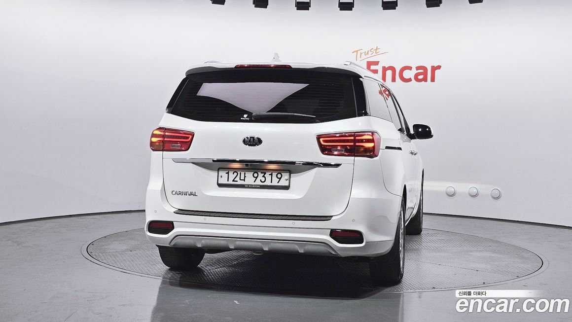 Kia Canival 2019