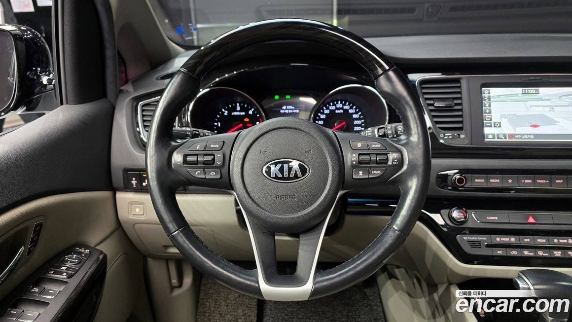 Kia Canival 2019