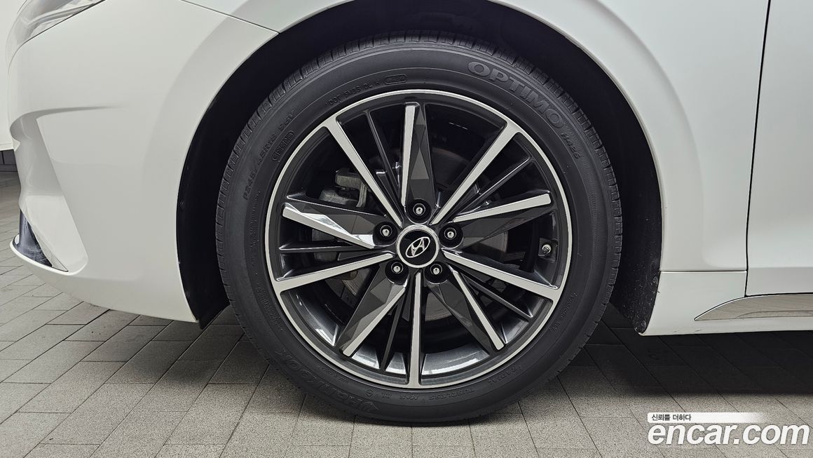 Hyundai Grandeur 2022