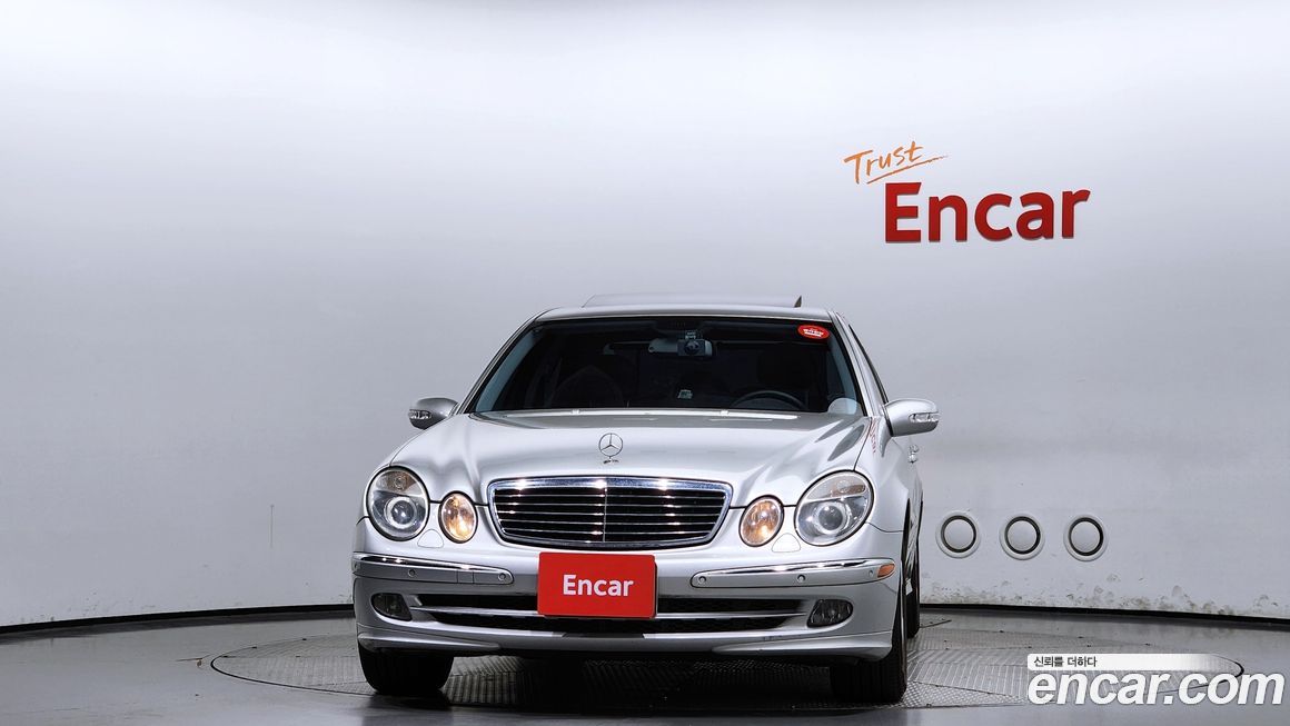 Mercedes-Benz E-Class 2005