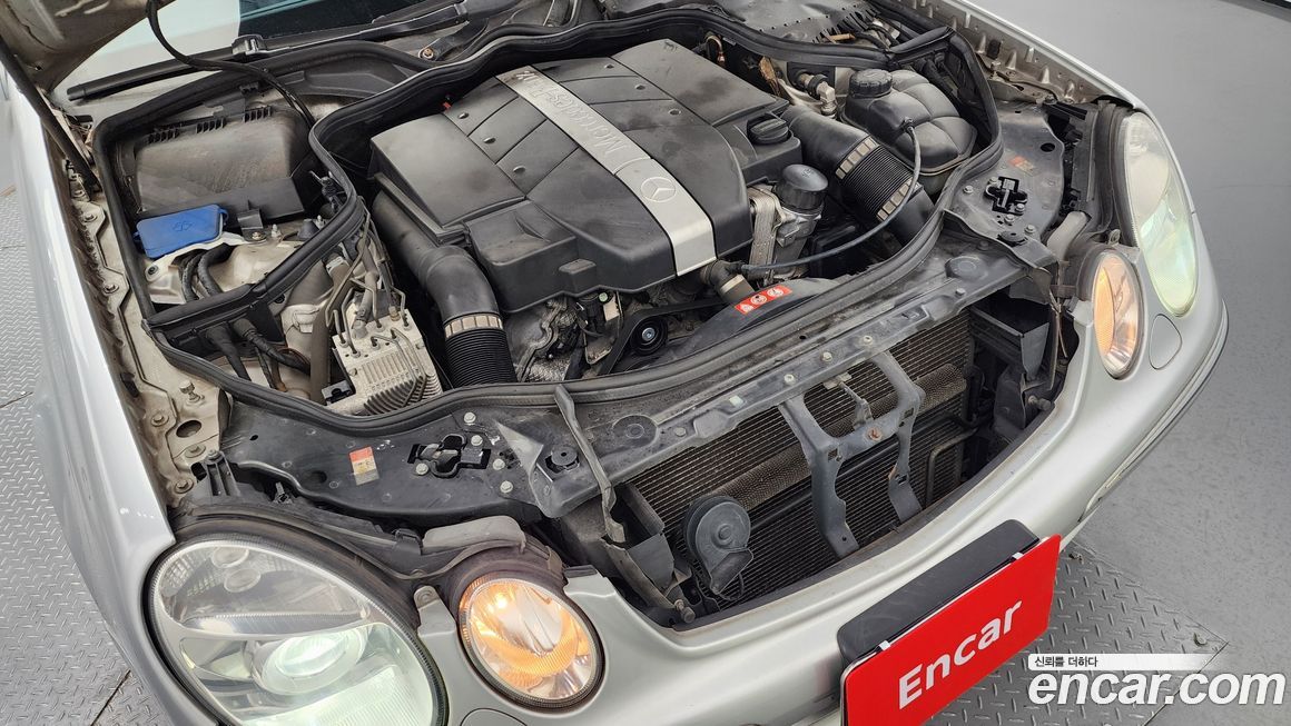 Mercedes-Benz E-Class 2005