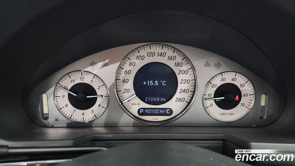 Mercedes-Benz E-Class 2005