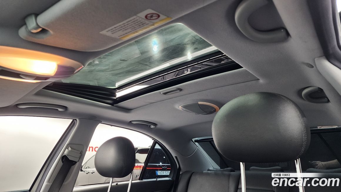 Mercedes-Benz E-Class 2005