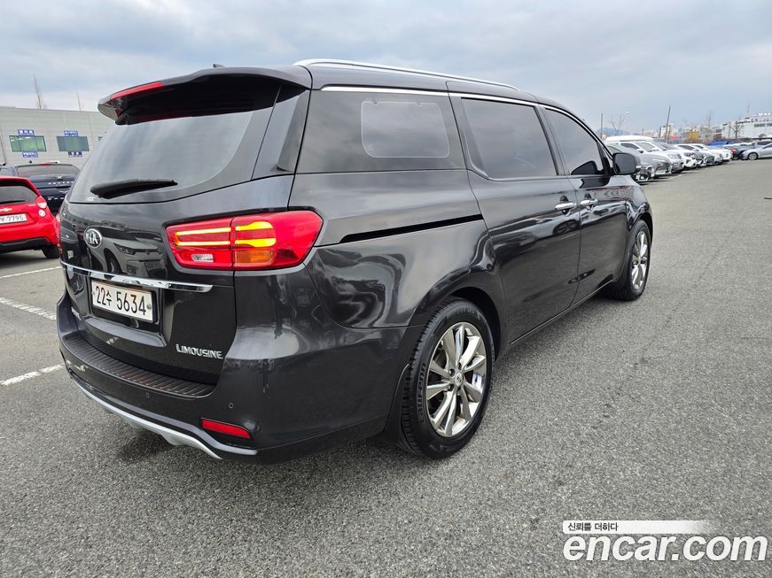 Kia Canival 2019