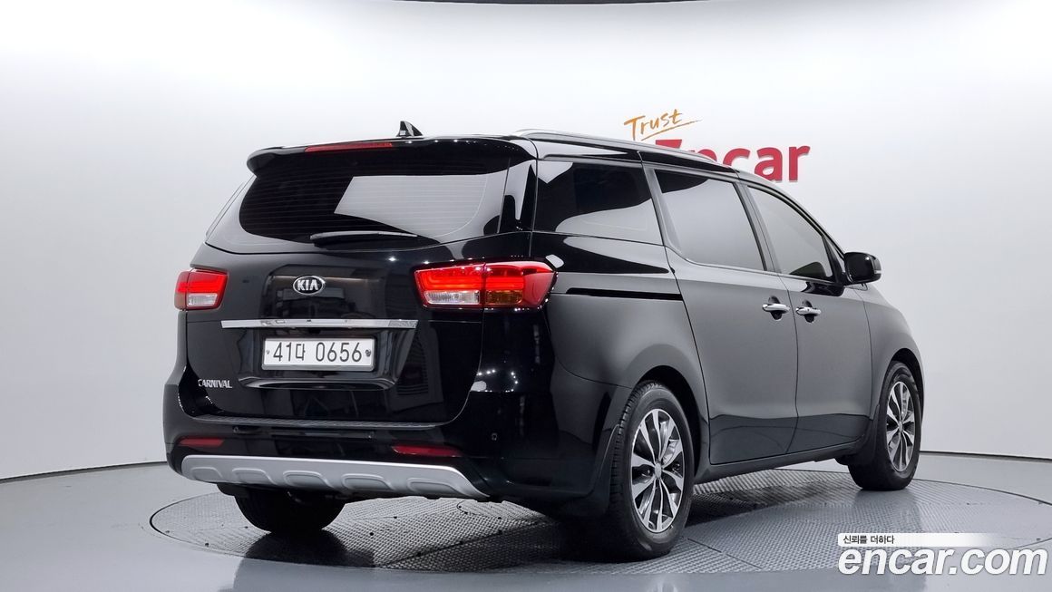 Kia Canival 2016