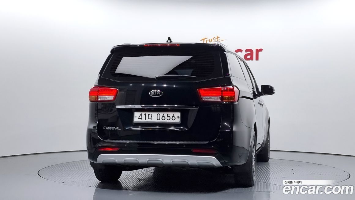 Kia Canival 2016