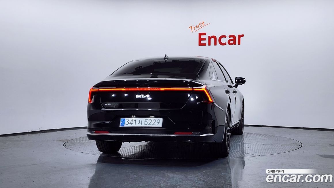Kia K8 2025