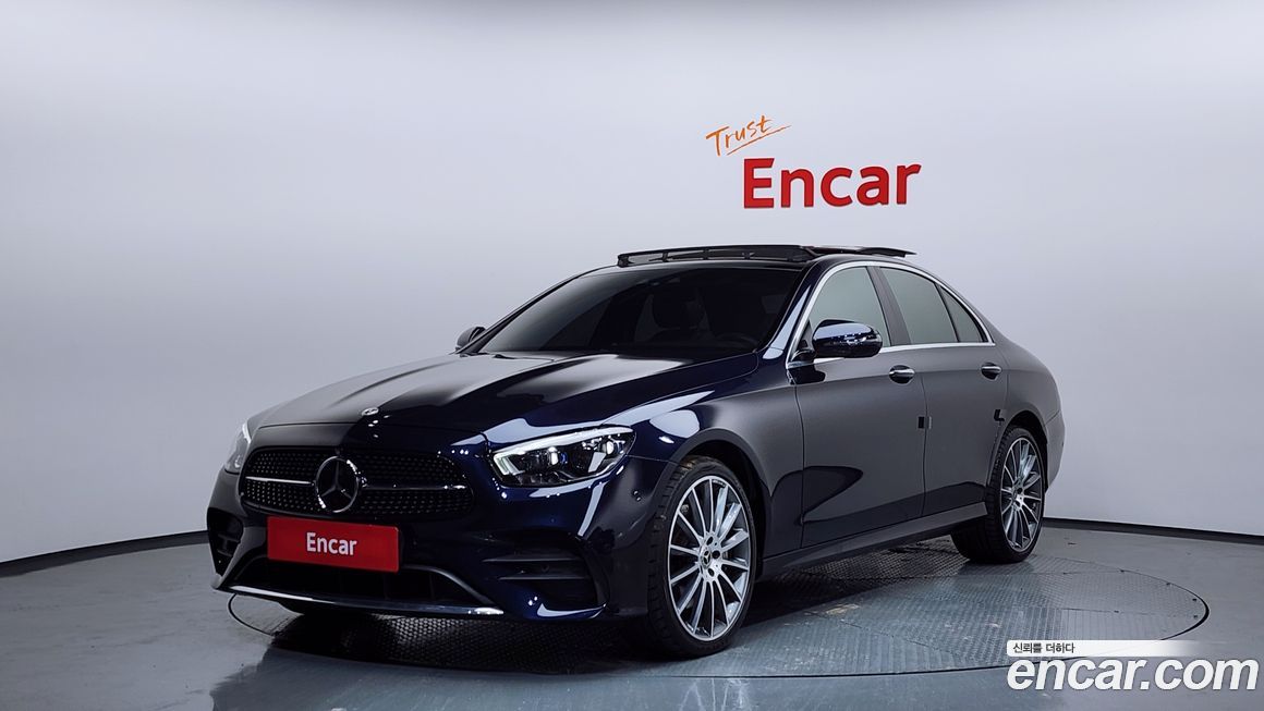 Mercedes-Benz E-Class 2022