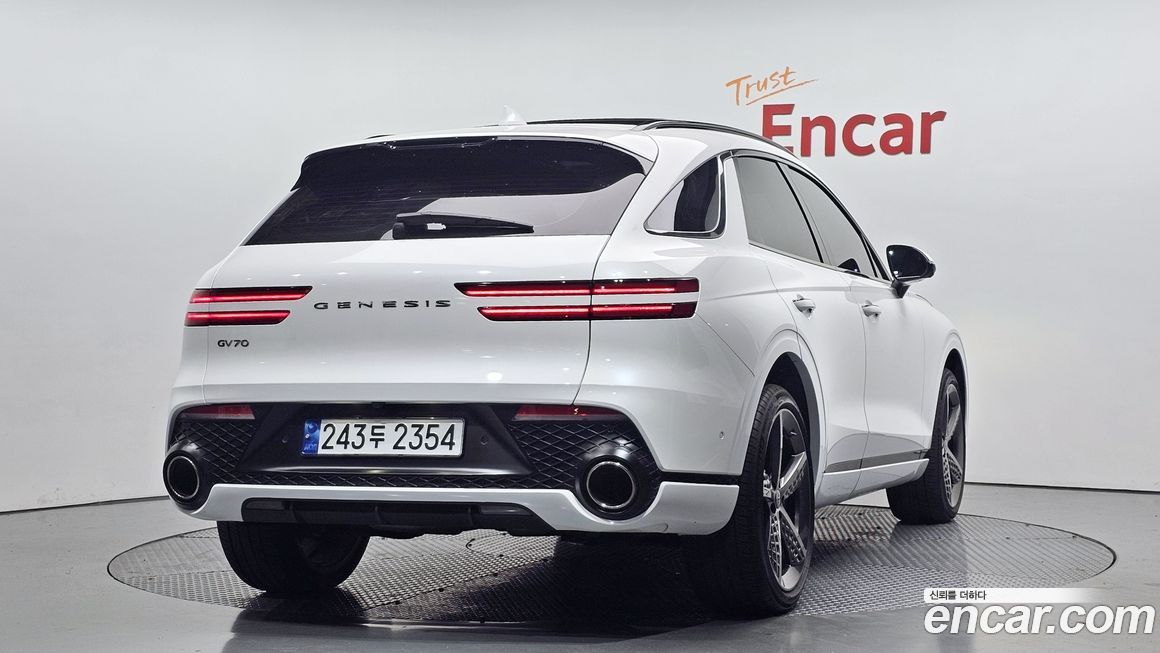 Genesis GV70 2024
