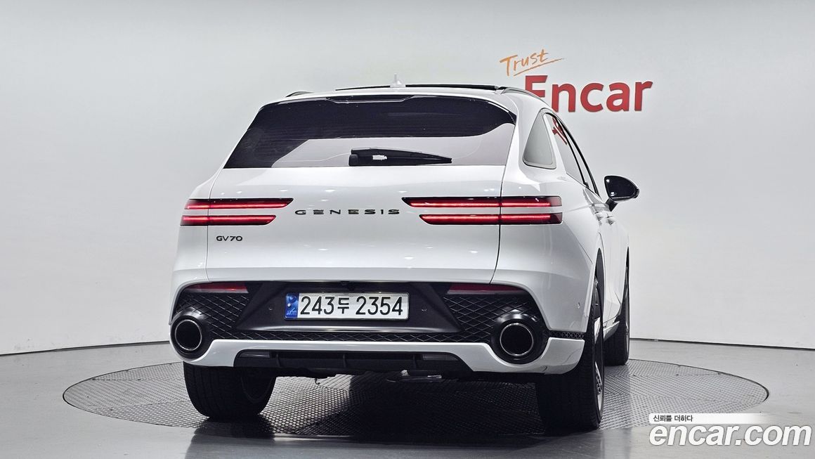 Genesis GV70 2024