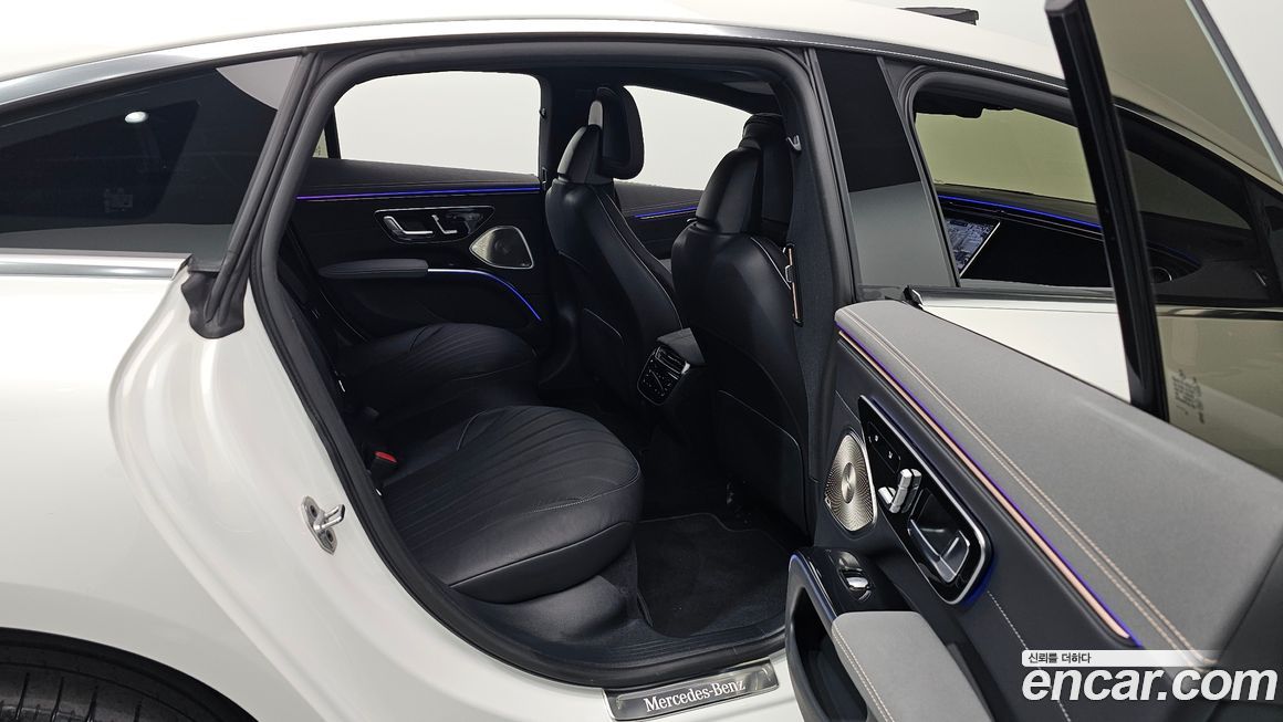 Mercedes-Benz EQS 2023