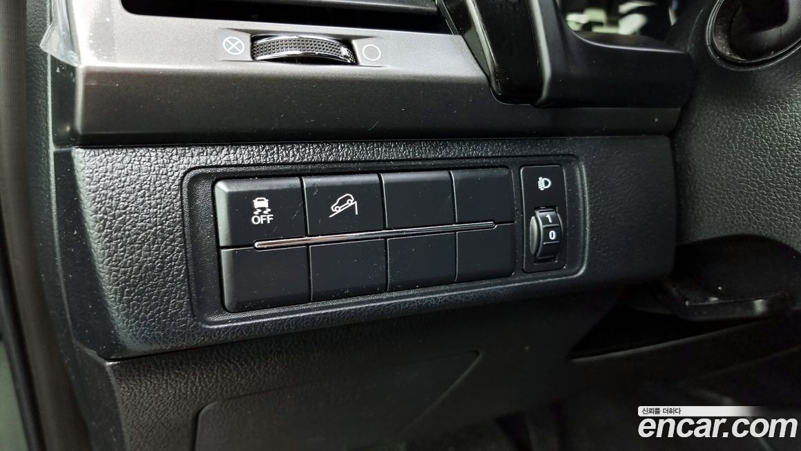 KG_Mobility_Ssangyong Rexton 2021