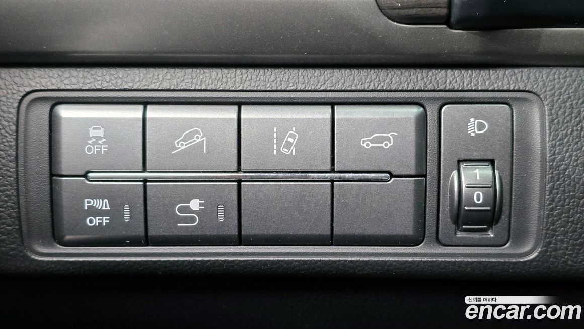 KG_Mobility_Ssangyong Rexton 2018