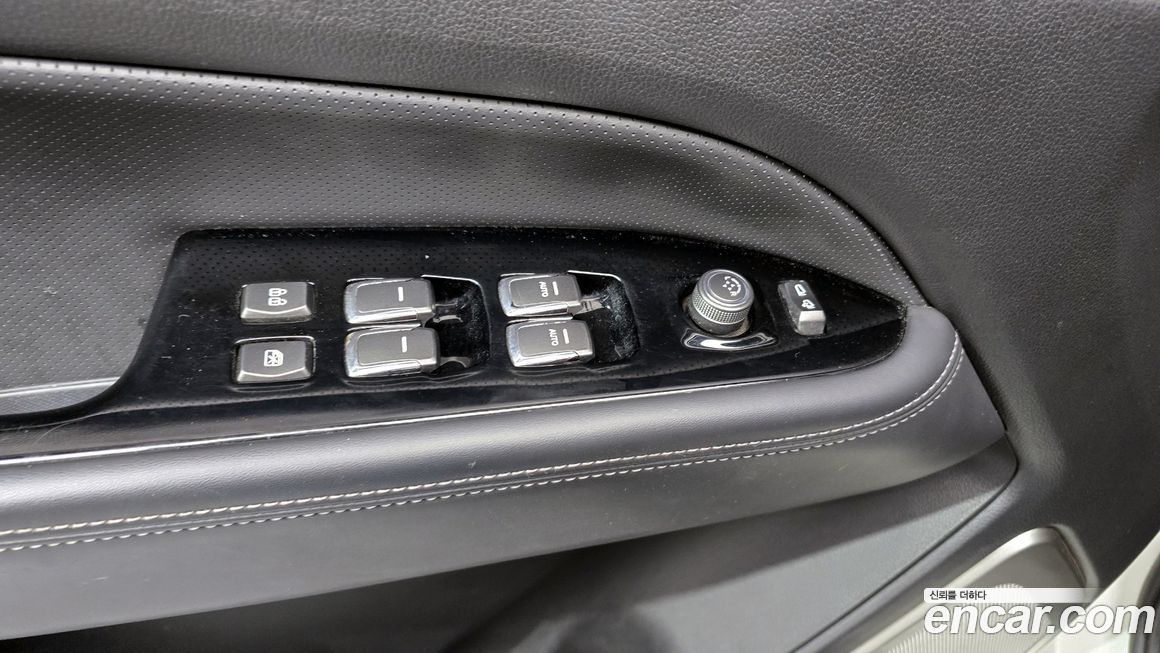 KG_Mobility_Ssangyong Rexton 2018