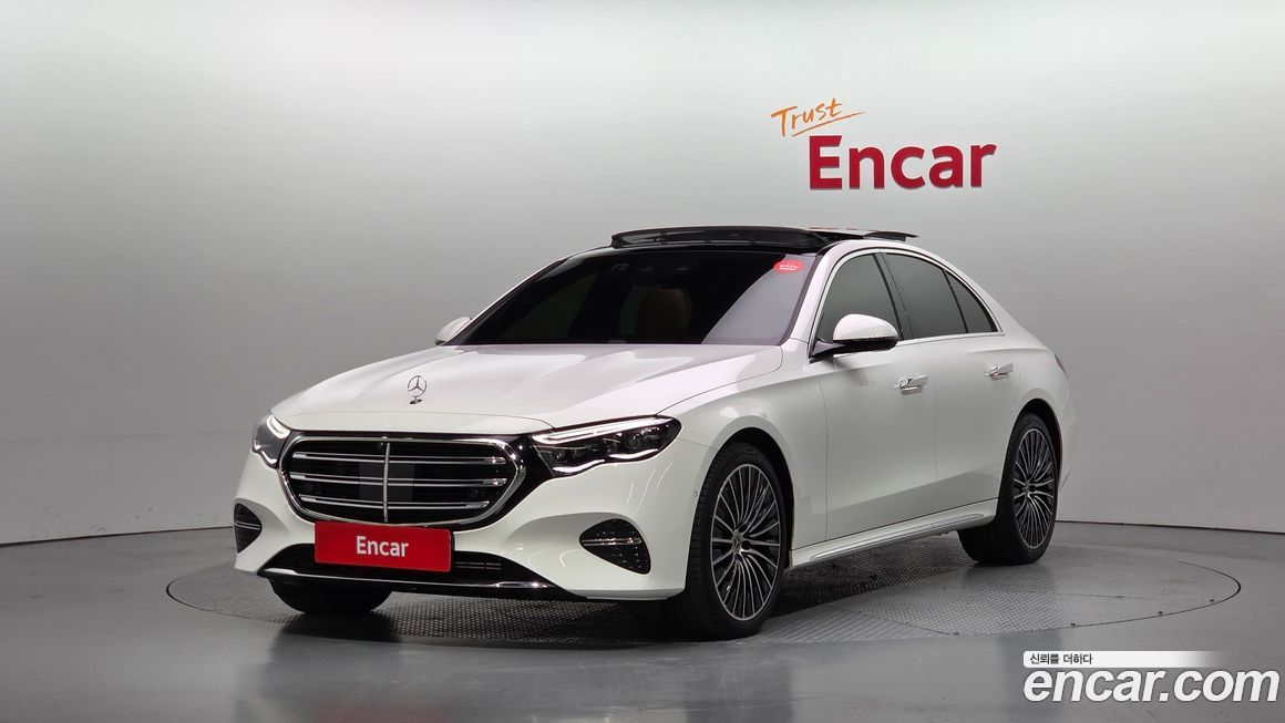 Mercedes-Benz E-Class 2024