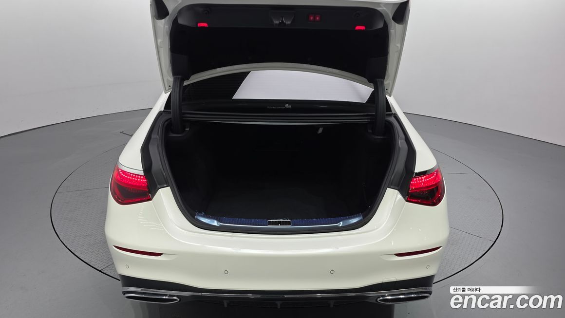 Mercedes-Benz S-Class 2023