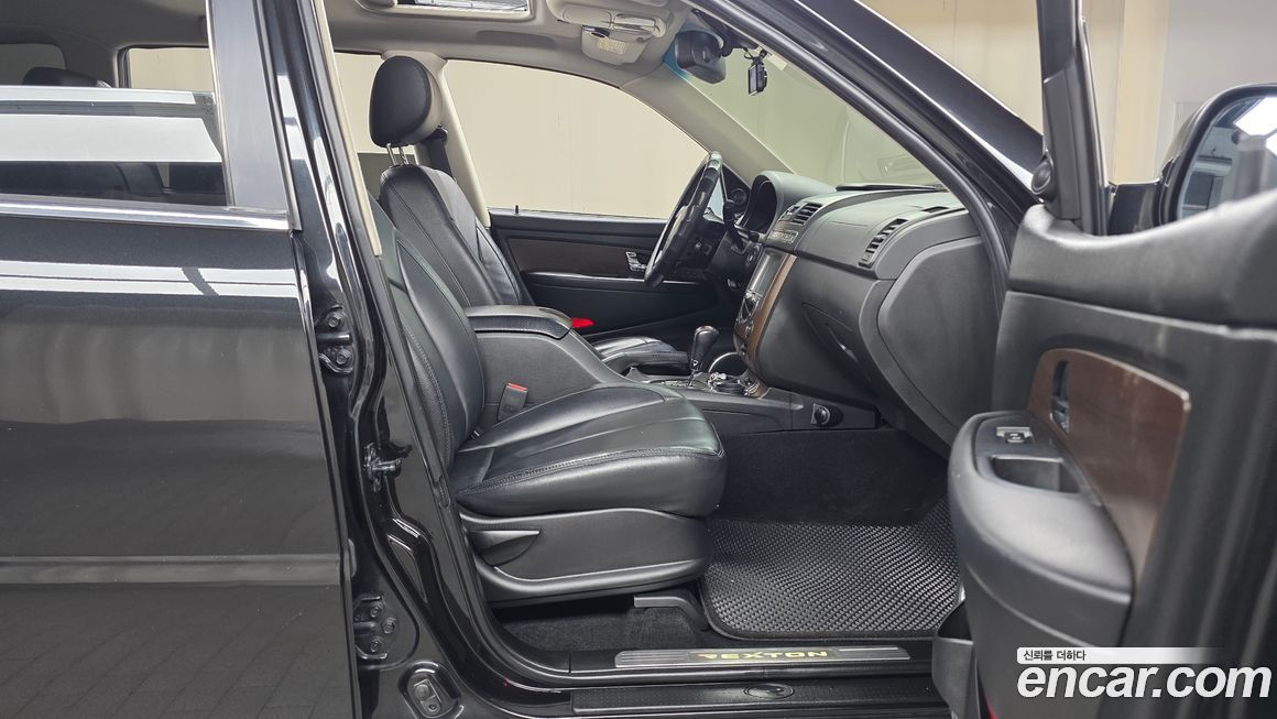 KG_Mobility_Ssangyong Rexton 2013