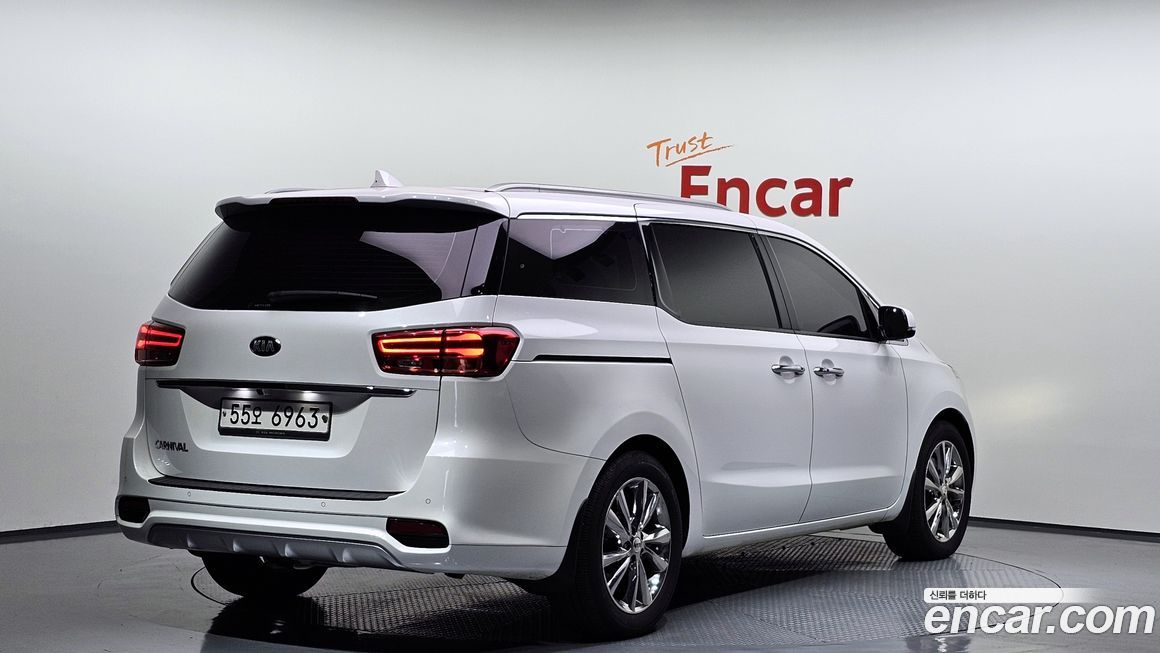 Kia Canival 2019