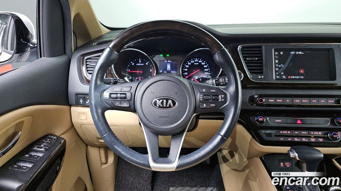 Kia Canival 2019