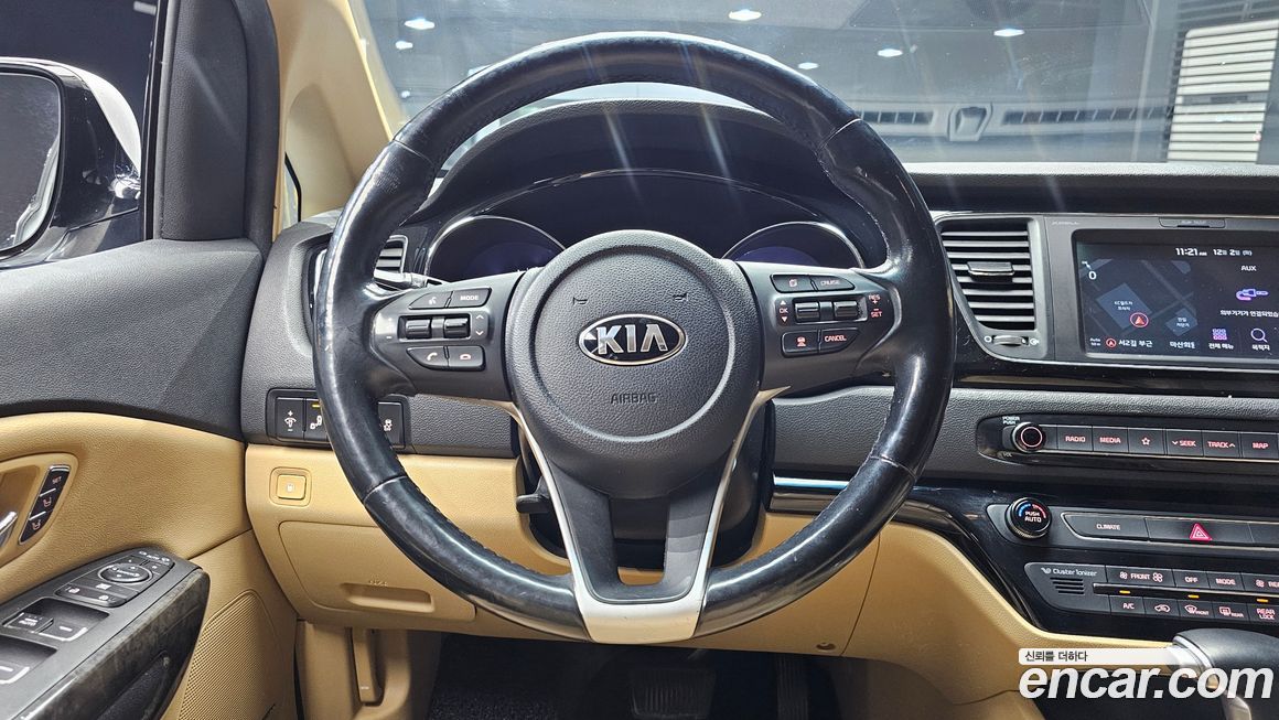 Kia Canival 2019