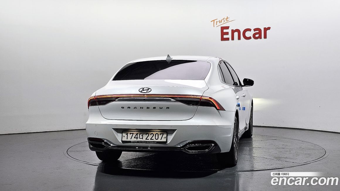 Hyundai Grandeur 2022