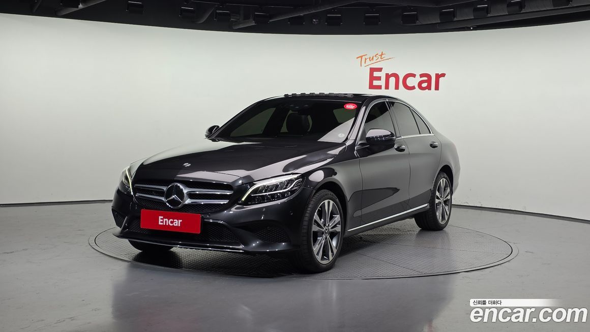 Mercedes-Benz C-Class 2020