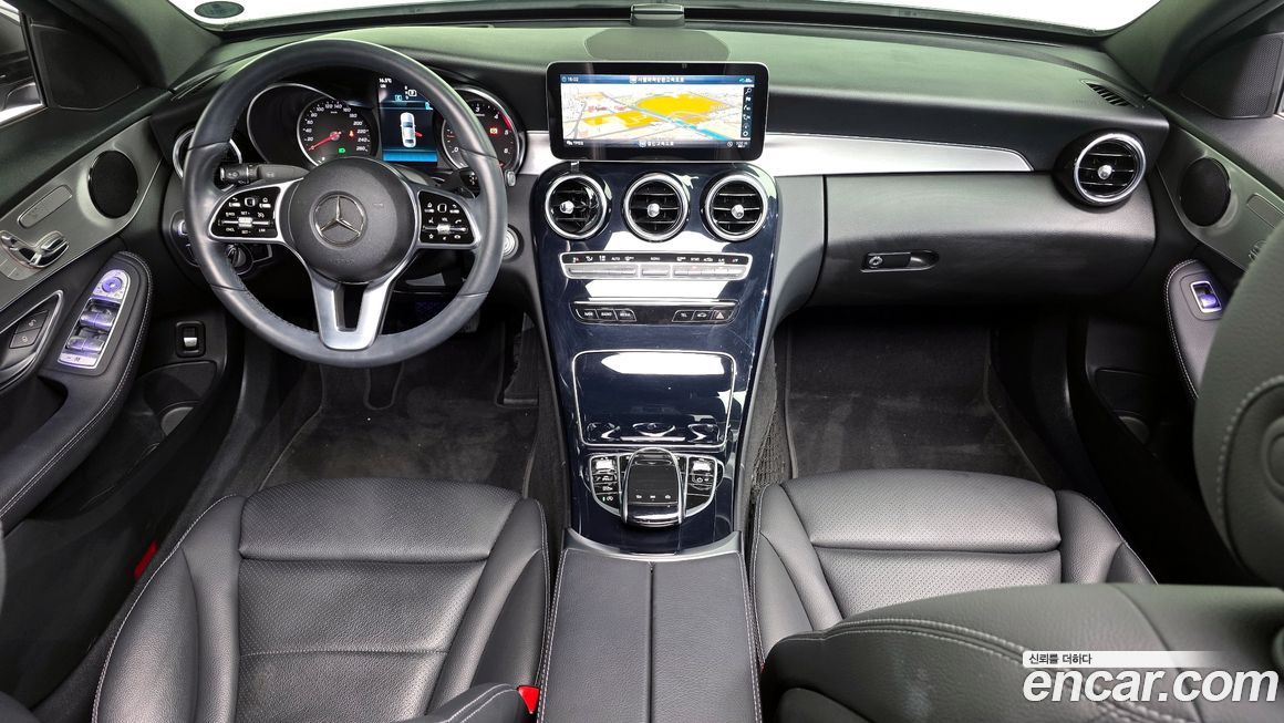 Mercedes-Benz C-Class 2020