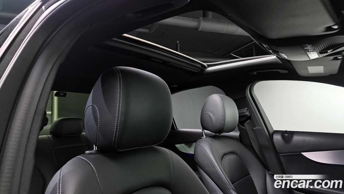 Mercedes-Benz C-Class 2020