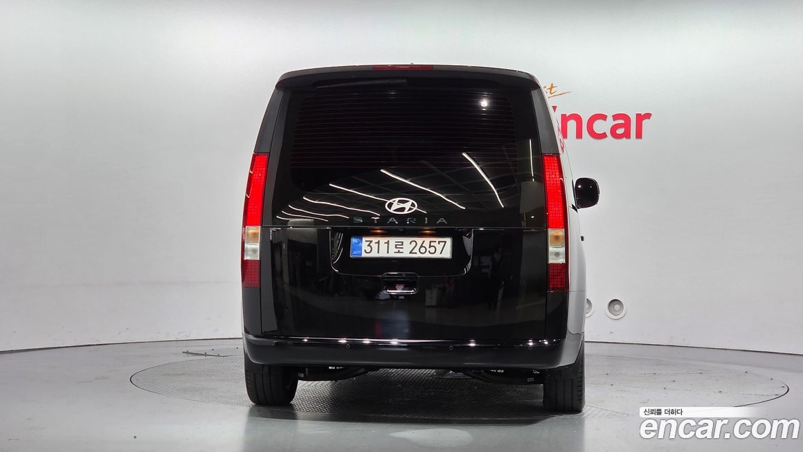 Hyundai Staria 2025