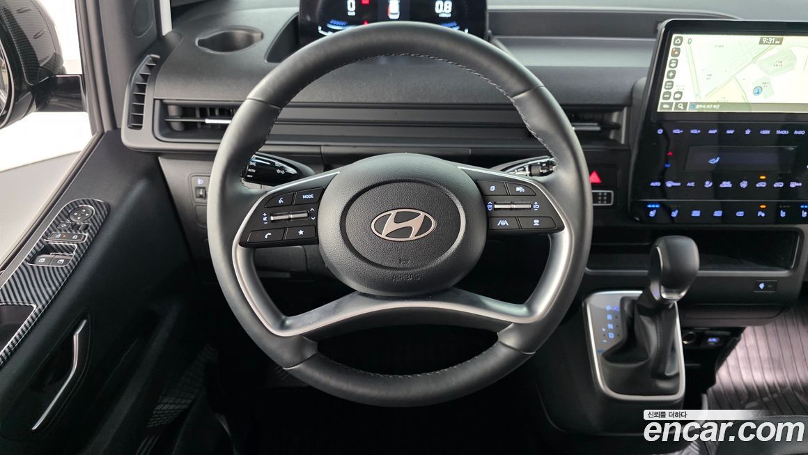 Hyundai Staria 2025