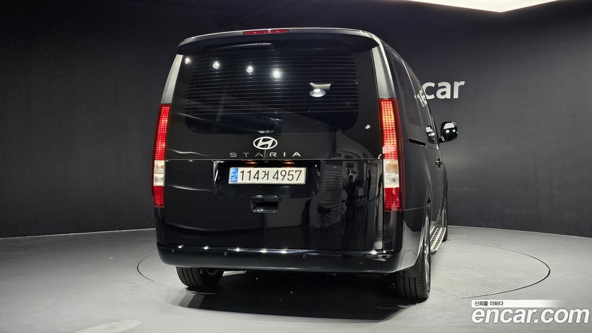 Hyundai Staria 2025