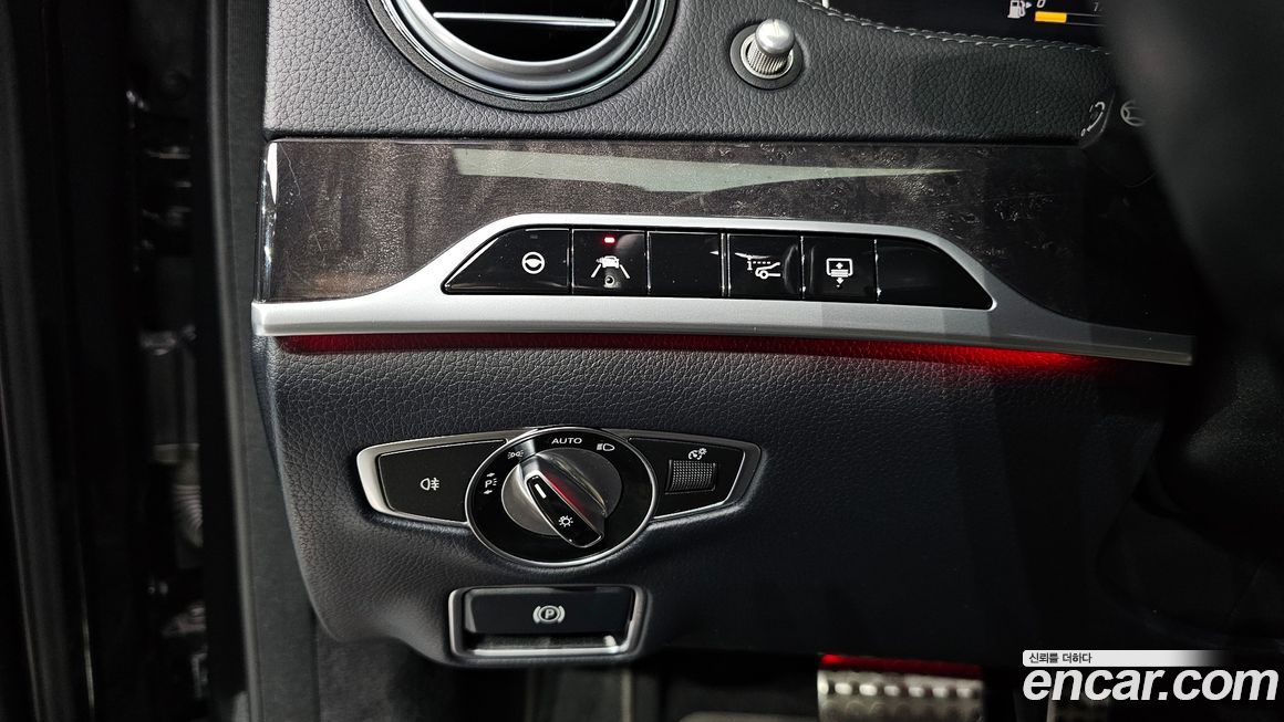 Mercedes-Benz S-Class 2020