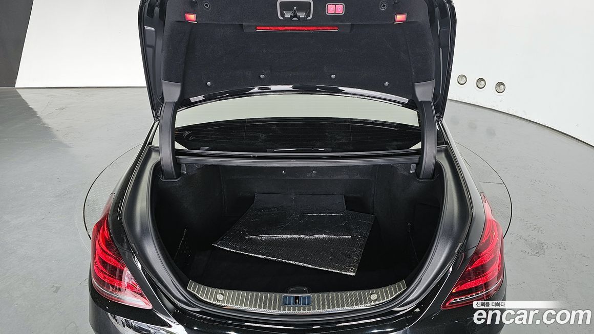 Mercedes-Benz S-Class 2019