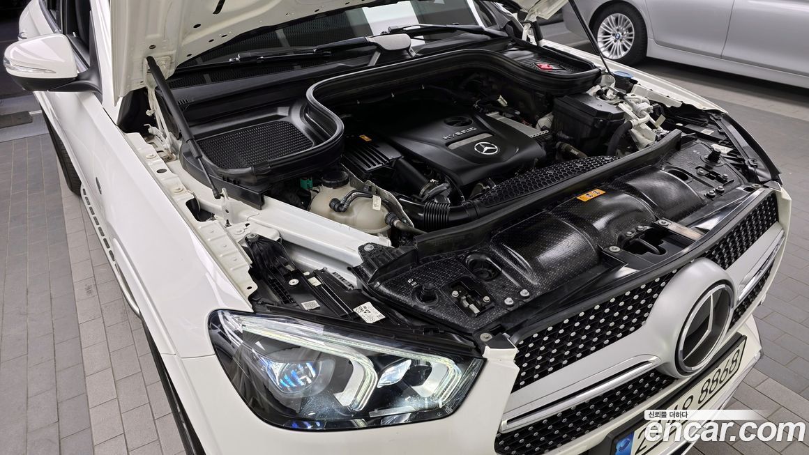 Mercedes-Benz GLE-Class 2021