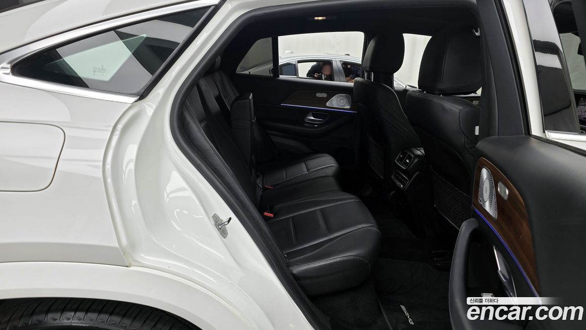 Mercedes-Benz GLE-Class 2021