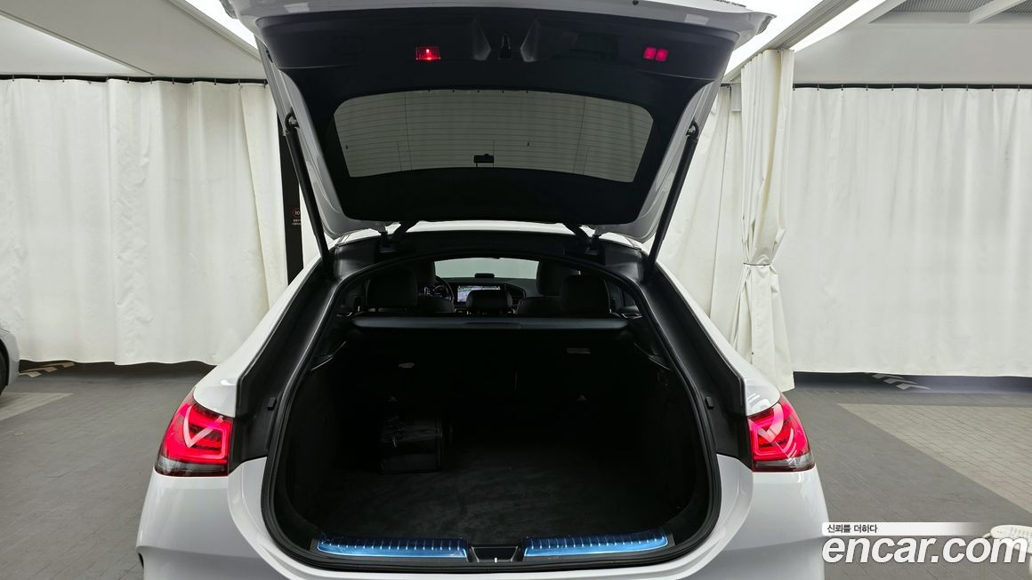 Mercedes-Benz GLE-Class 2021