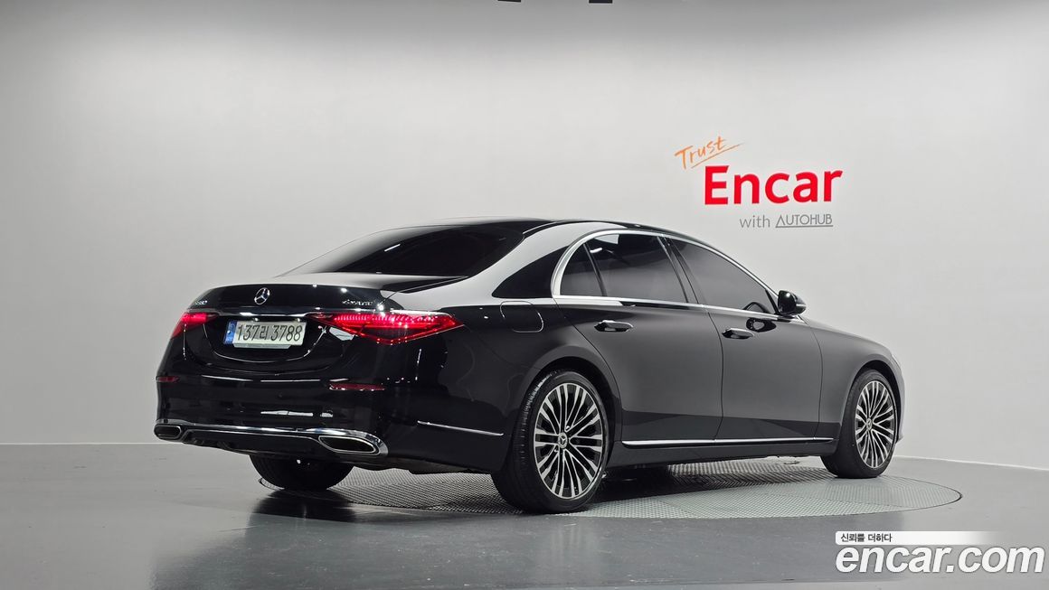 Mercedes-Benz S-Class 2022