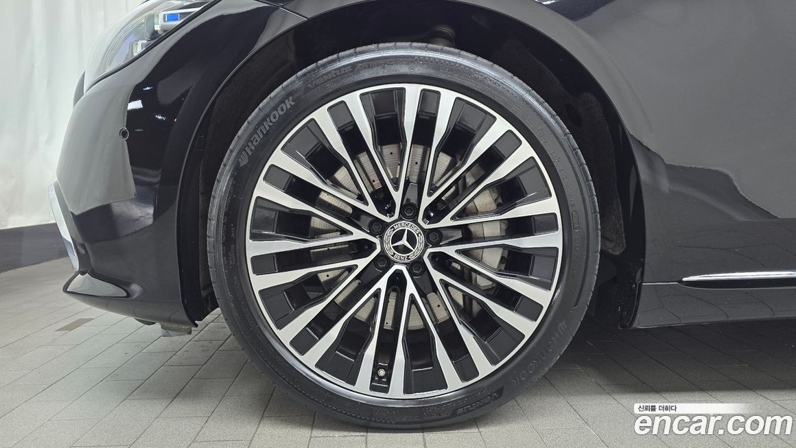 Mercedes-Benz S-Class 2022