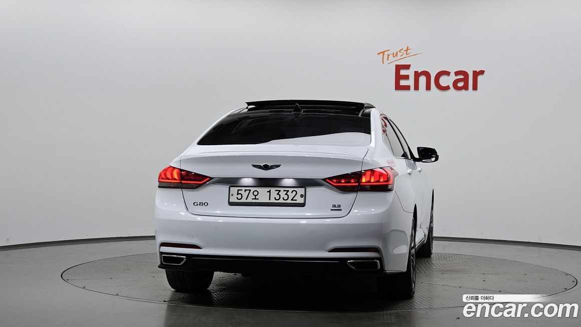 Hyundai Genesis 2016