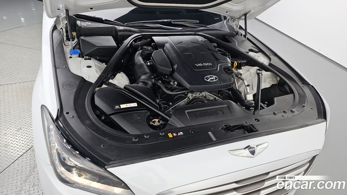 Hyundai Genesis 2016