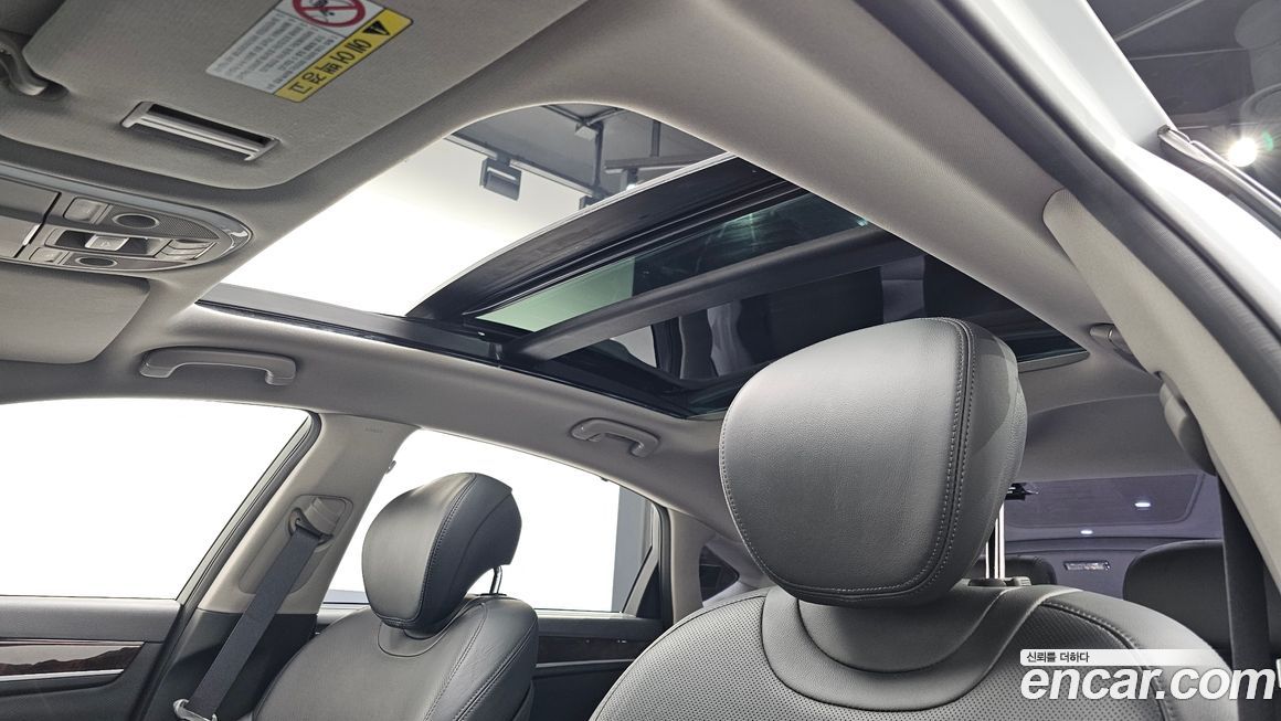 Hyundai Genesis 2016