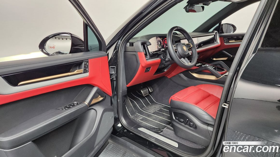 Porsche Cayenne 2025