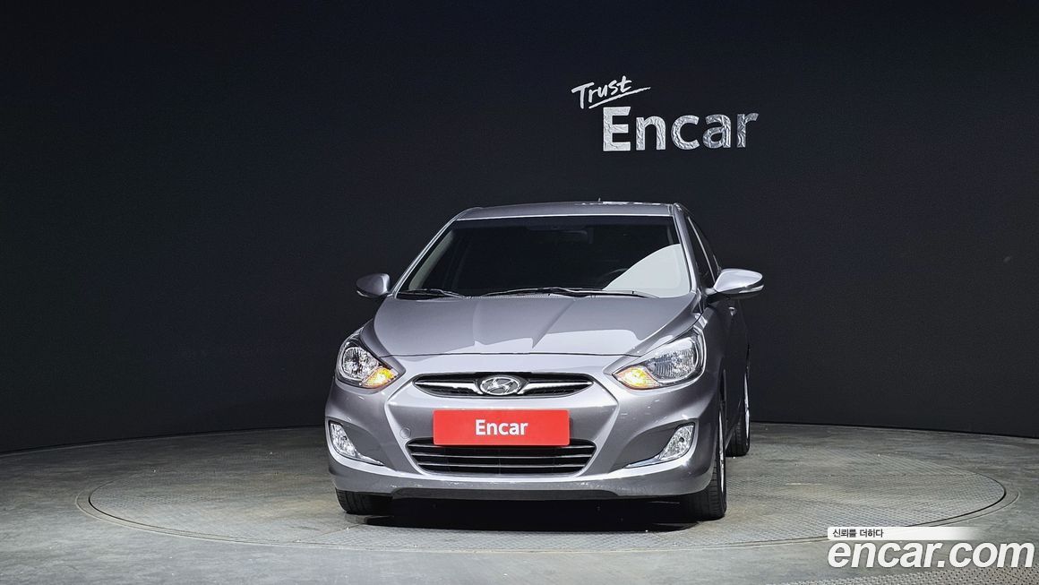 Hyundai Accent 2015