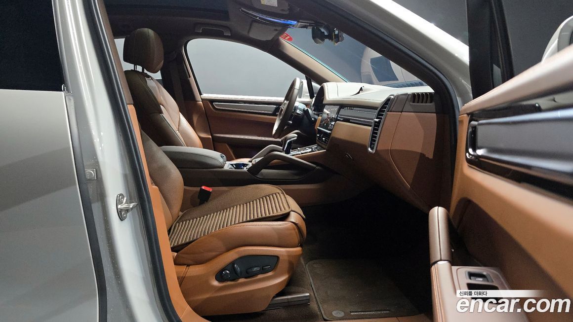 Porsche Cayenne 2023