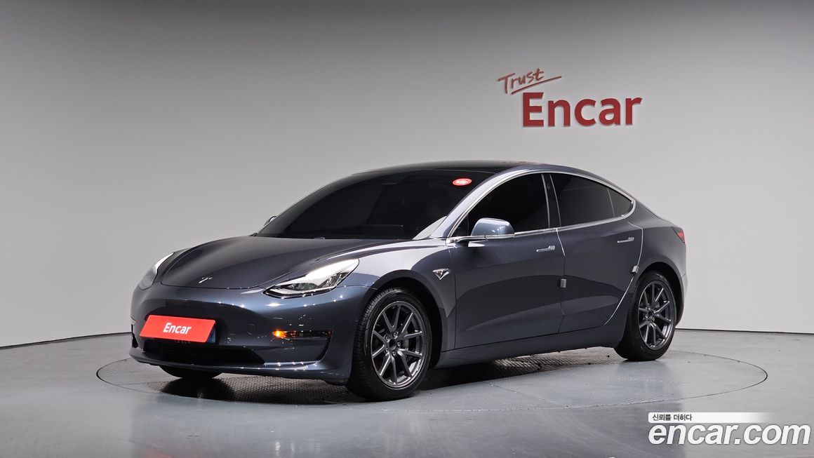 Tesla Model 3 2020