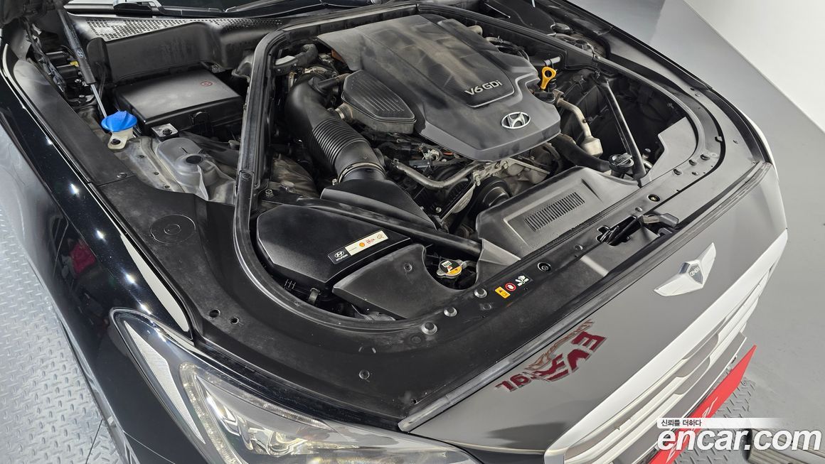 Hyundai Genesis 2016