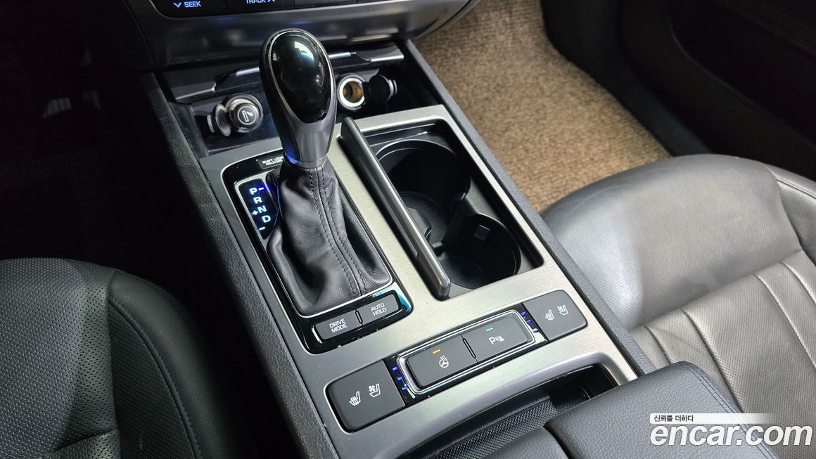 Hyundai Genesis 2016