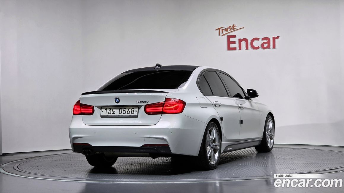 BMW 3-Series 2016