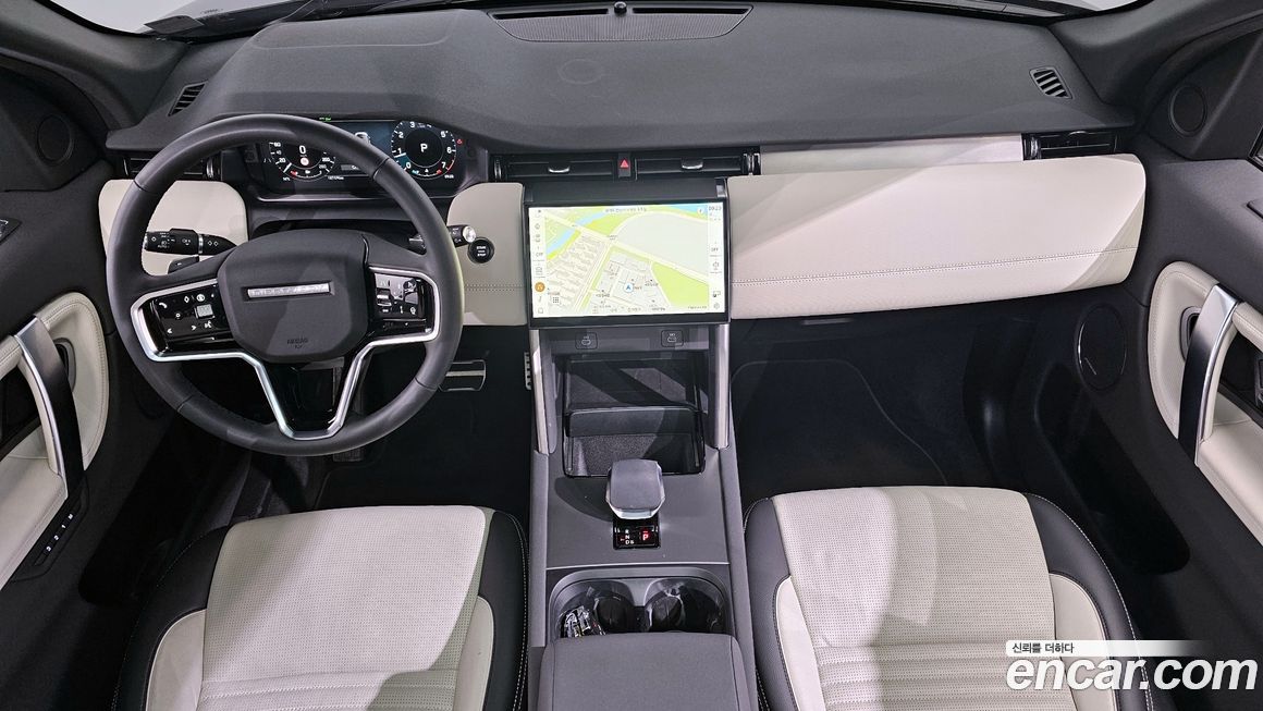 Land Rover Discovery Sport 2024